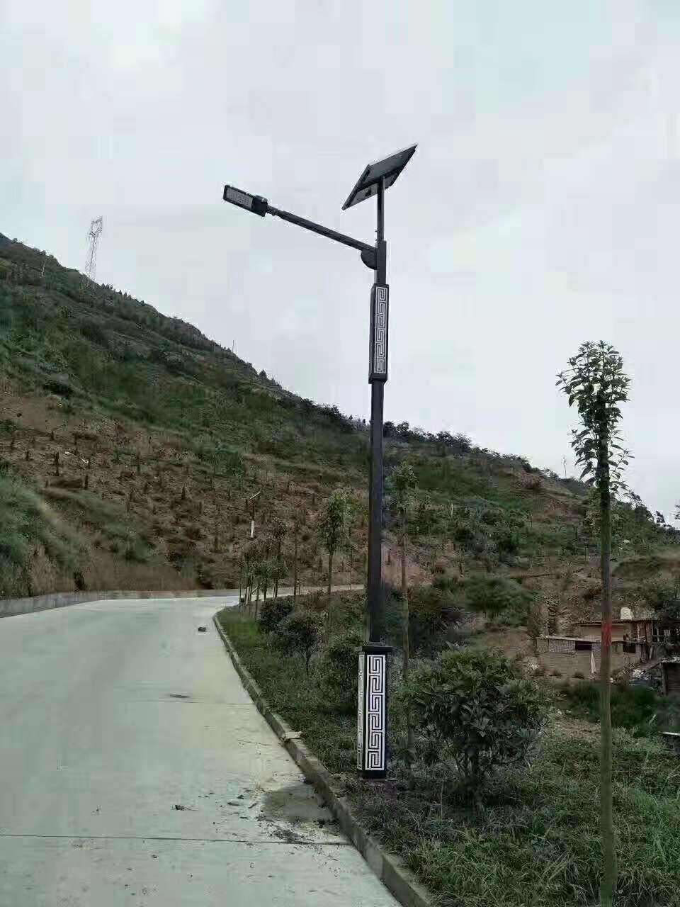 安阳仿古太阳能路灯